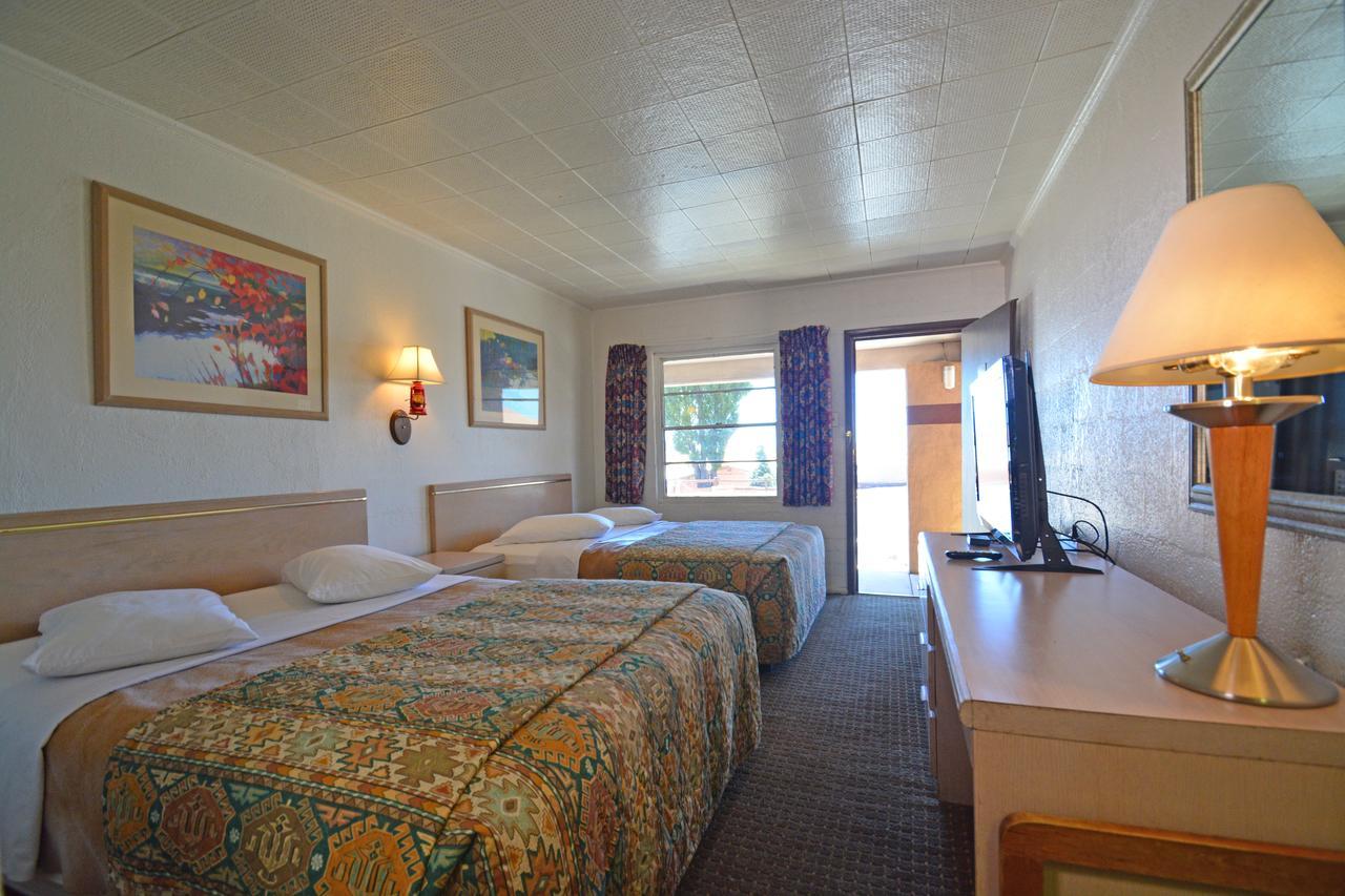 Western Hills Motel Флагстаф Екстериор снимка